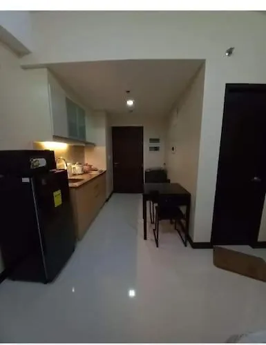 101 Newport Blvd, Pasay City,Cluster 1- Level 2-D, East Wing * Manila